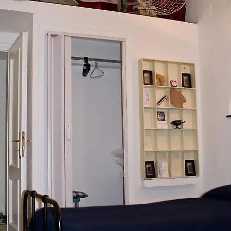 The Artist's House In Apartment